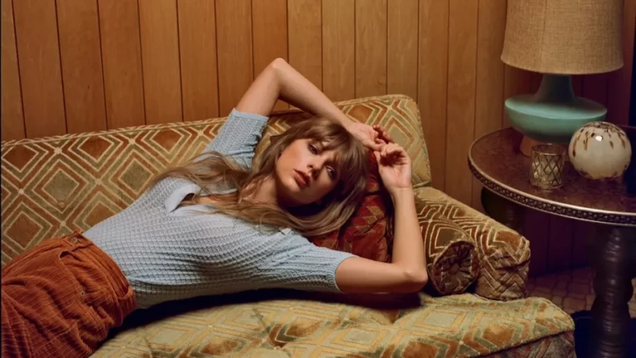 https://consequence.net/2022/10/taylor-swift-midnights-records/ 