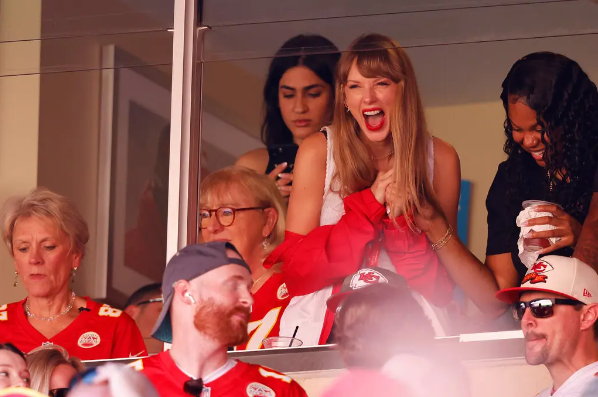 Taylor Swift seen cheering at Chiefs game in Kansas City. David Eulitt, Getty Images