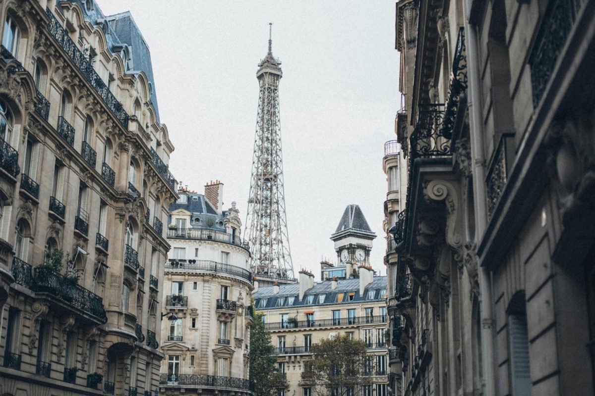 No one wanted to come...

Photo by Elina Sazonova: https://www.pexels.com/photo/eiffel-tower-behind-buildings-1850619/