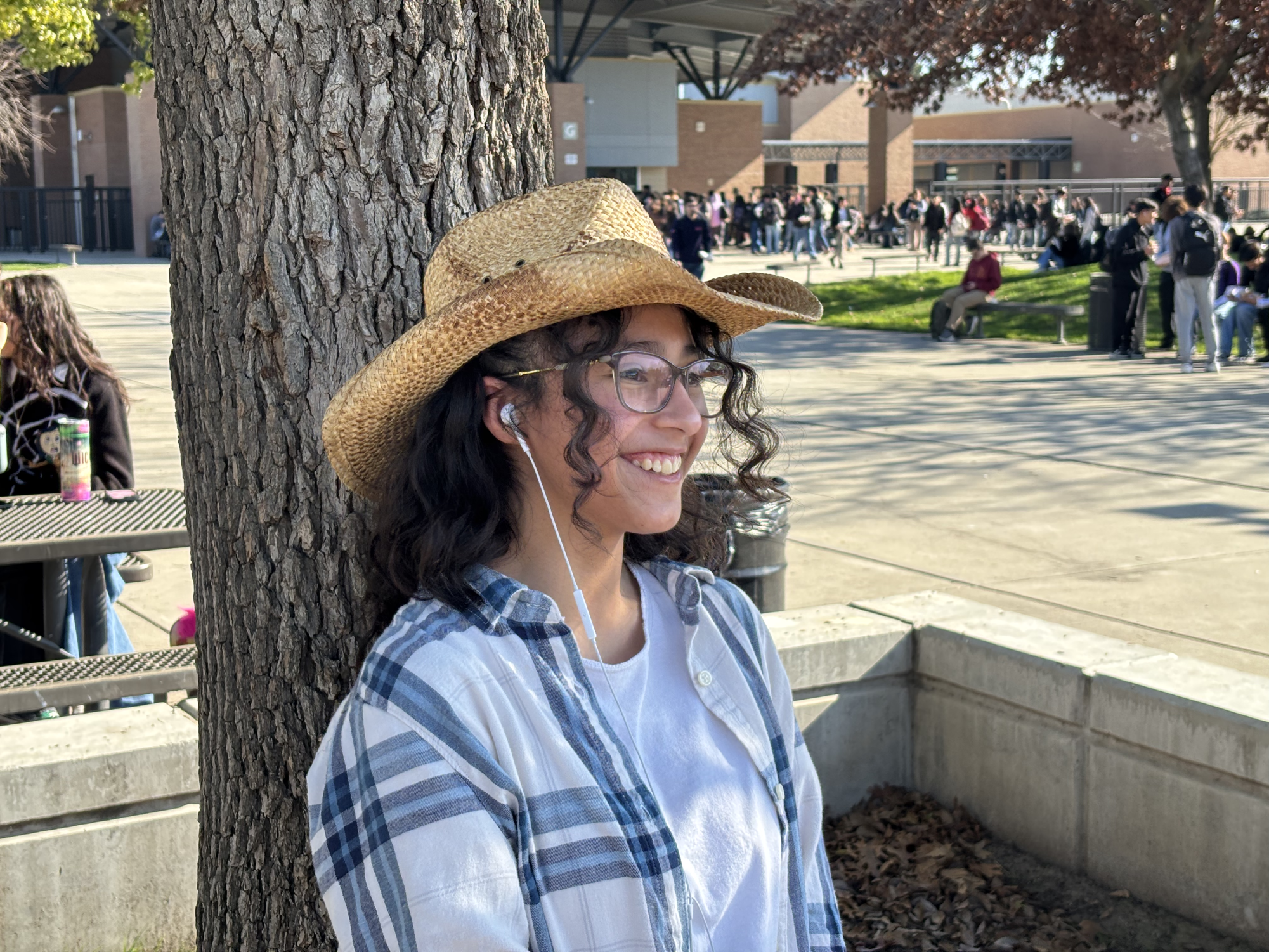 HoCo's Final Spirit Day: Aliens vs. Cowboys!